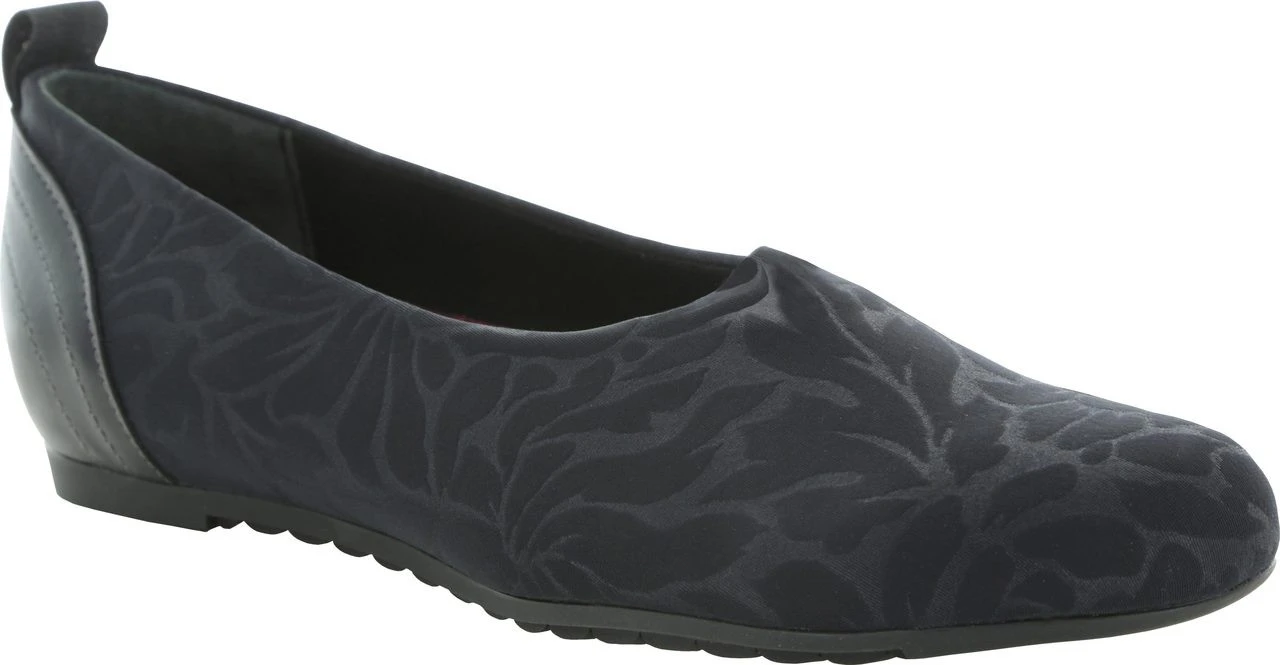 Munro Iriana 3 Munro Iriana