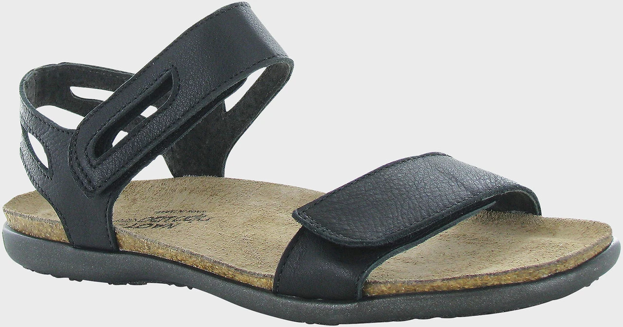 Naot Courtney 3 Naot Courtney